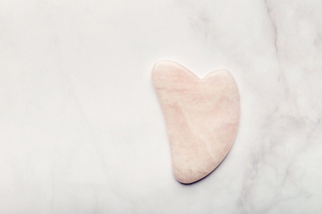 Kaip naudoti Gua Sha akmenį?
