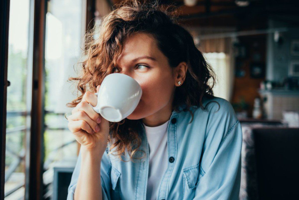 Kava prieš treniruotę – kodėl verta?