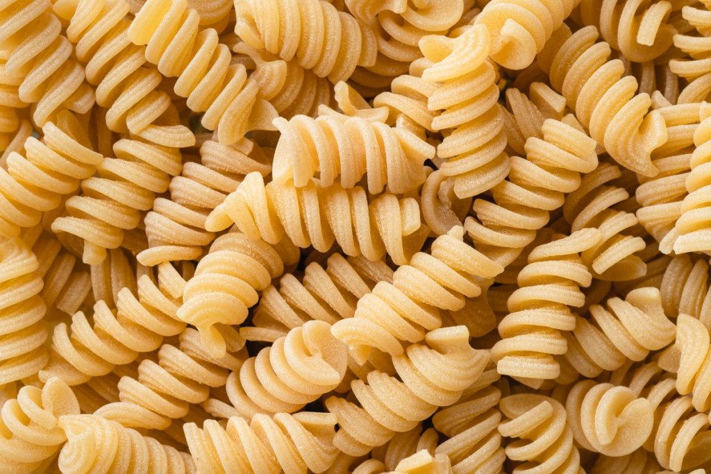 Kokias makaronų rūšys rinktis vietoje rafinuotų miltų makaronų?