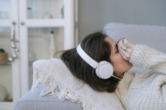 Liūdna muzika – liūdna nuotaika? Naujas tyrimas atskleidžia priešingai
