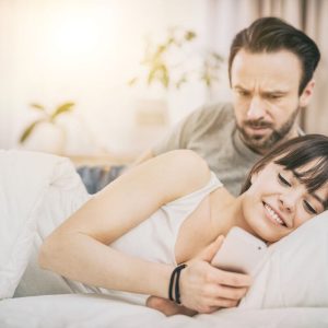 Otelo sindromas: pavydas ir dešinioji smegenų pusė