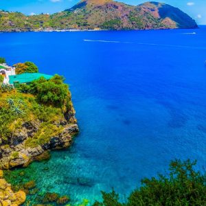 Viduržemio jūros perlai: salos, kurios dar nepaliestos masinio turizmo