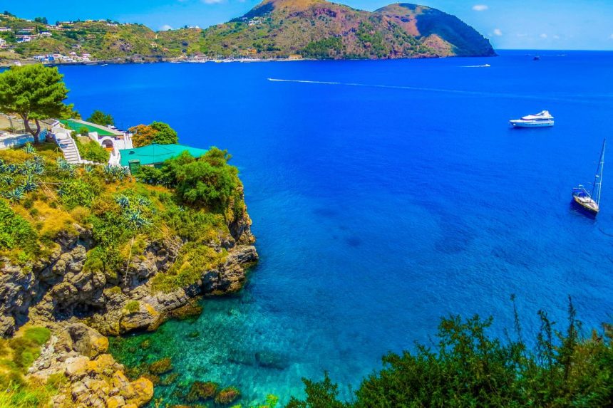 Viduržemio jūros perlai: salos, kurios dar nepaliestos masinio turizmo