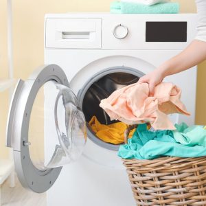 10 daiktų, kurių niekada neturėtumėte skalbti kartu