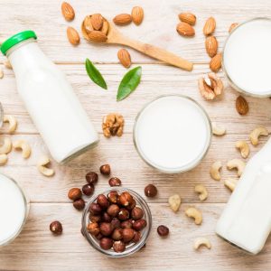 10 geriausių augalinio pieno rūšių: kurį pasirinkti?
