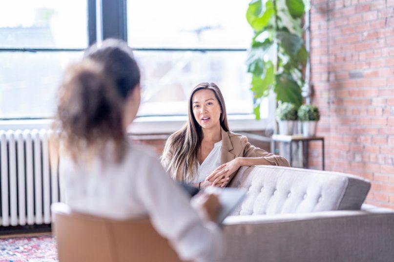 12 dalykų, kuriuos reikia žinoti prieš pradedant lankyti terapiją