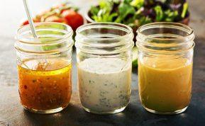 6 sveikiausi salotų padažai, kuriuos galite rasti prekybos centruose