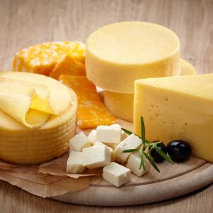 6 sveikiausios sūrio rūšys: kurią pasirinkti?