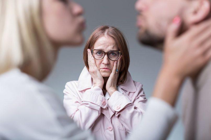 7 požymiai, kad jums pavydi. Pavydo priežastys