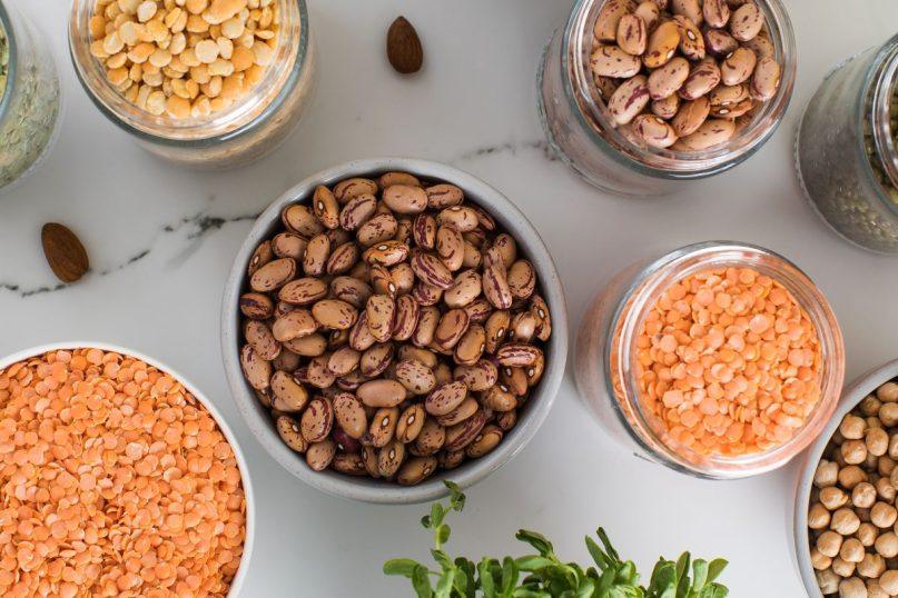 8 augalinės kilmės maisto produktai, turintys daugiau baltymų nei kiaušinis