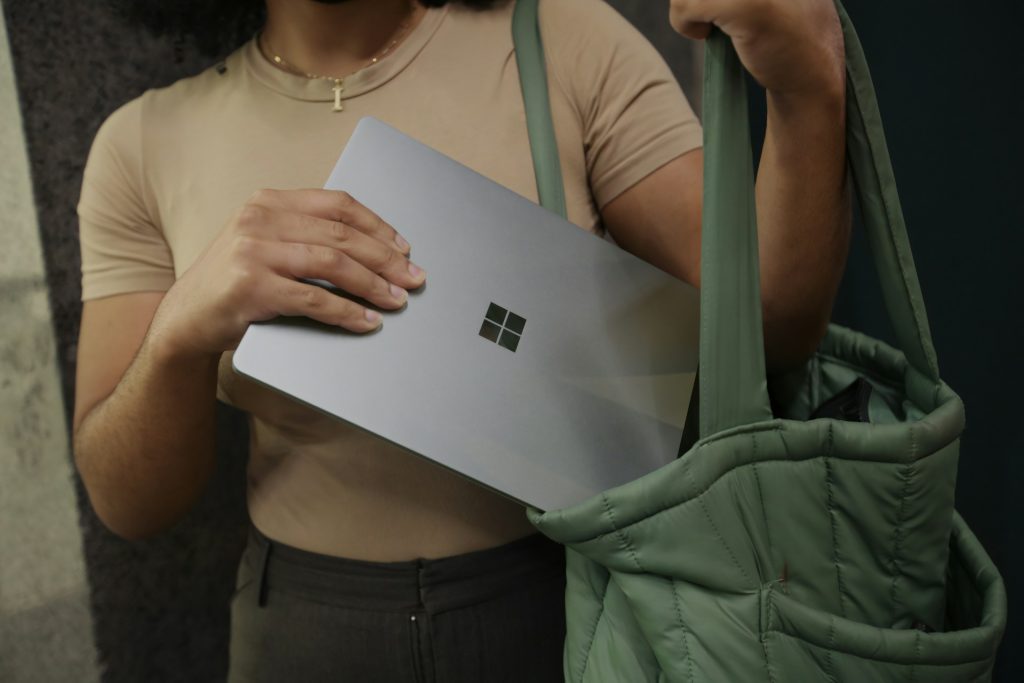 Ateitis be klaviatūros: „Microsoft“ siekia pakeisti mūsų patirtį su kompiuteriais. Ar tikrai būsime pasiruošę?