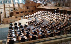 Atsistatydinus visam ministrų kabinetui štai kas laukia toliau