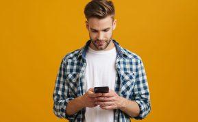 Atskleidė priežastis, kada geriau nesinaudoti telefonu.