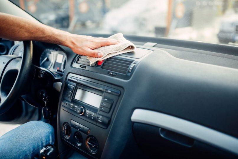 Automobilio priežiūra. Rūpinkitės savarankiškai ir sutaupykite