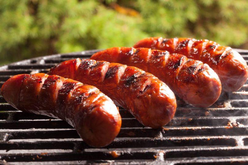 Didžiausia klaida kepant dešreles ant grotelių: kodėl vienas įprotis gadina skonį