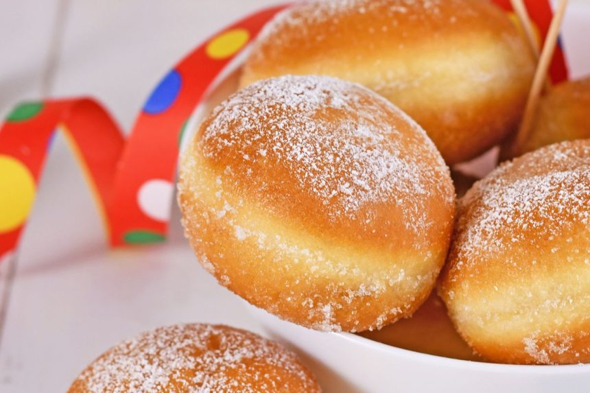 Išbandykite šį paprastą spurgų receptą!