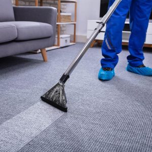 kaip tinkamai išvalyti kilimus ir juos prižiūrėti