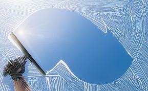 Langai, kurie valosi patys? Šis mokslininkų išradimas artėja išsipildymo link