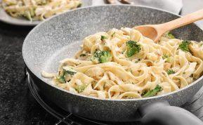 Makaronai su brokoliais ir ančiuviais