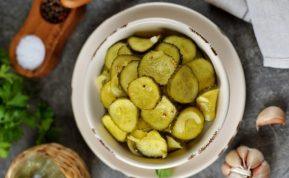 Marinuoti agurkų griežinėliai