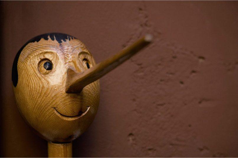 Melas ir jo trumpos kojos: 8 pagrindiniai ženklai, kurie išduos melagį