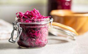 Troškinti kopūstai su obuoliais