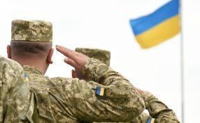 Ukrainos kariai piktinasi siūlymais atiduoti Donbasą