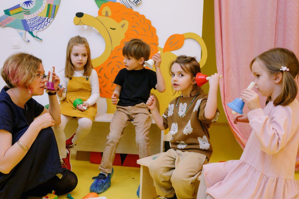 Vaikų socializacija: kaip padaryti, kad ji būtų sklandi darželyje? Bendravimo įgūdžių ugdymas