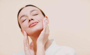 Veido masažo nauda: jaunystės paslaptis