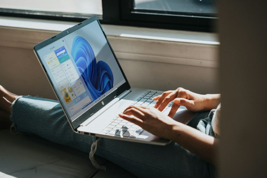 Windows 11 gali pasikeisti neatpažįstamai: užkulisiuose gimsta naujas dirbtinio intelekto įrankis