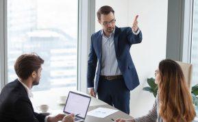 Zodiako ženklai dažniausiai kimbantys prie kitų.