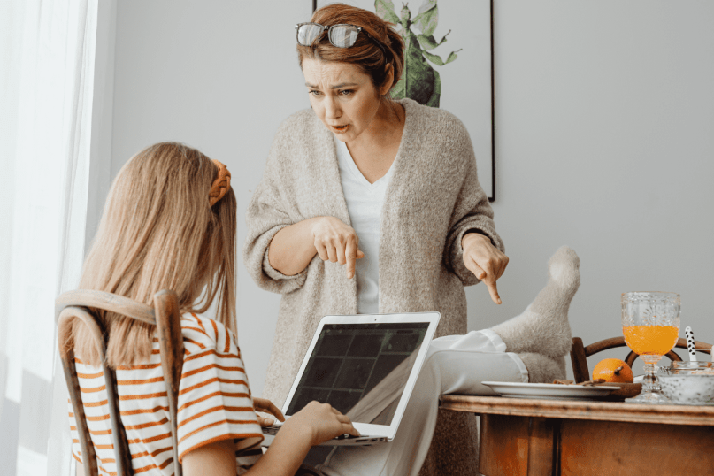 Zodiako ženklai, kuriems sunku patylėti tinkamu metu.