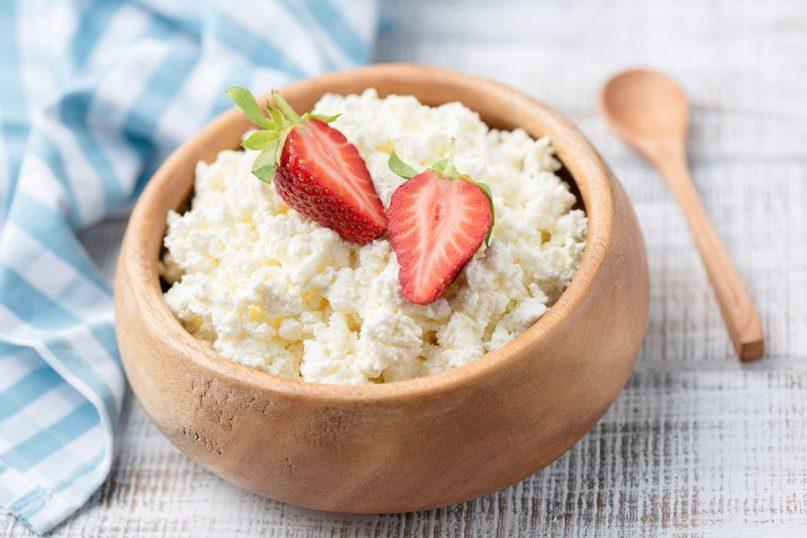 Baltyminiai užkandžiai: kaip pasirinkti sveikesnius ir sotesnius variantus