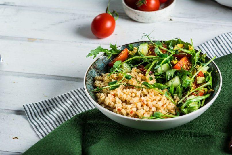 Bulguro salotos: gaivus ir maistingas receptas