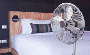 Dėl šių priežasčių daugiau nebemiegosite po ventiliatoriumi
