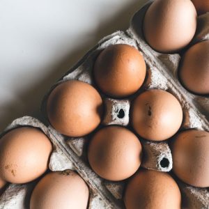 Geriausi kiaušinių pakaitalai: kuo juos pakeisti kepiniuose?