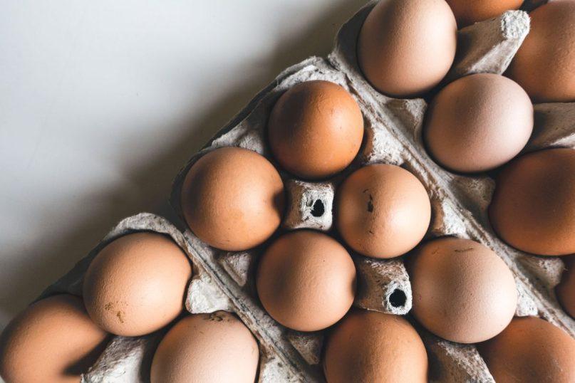 Geriausi kiaušinių pakaitalai: kuo juos pakeisti kepiniuose?