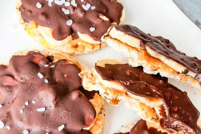 Greitas smaližių užkandis su šokoladu ir bananais