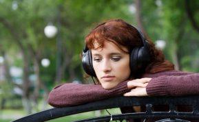Gydomoji liūdnos muzikos galia: kodėl ji mum kelia malonumą?