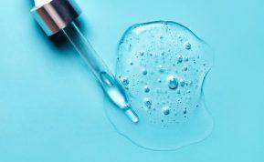 Hialurono rūgštis: mitai ir tiesa apie vieną populiariausių kosmetikos ingredientų