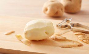 Juoduojančios bulvės: ar jas saugu valgyti ir kaip to išvengti?