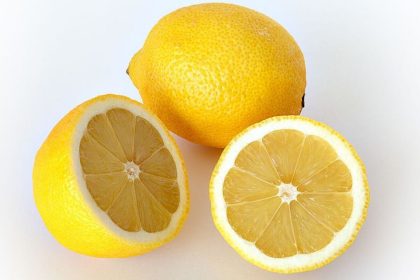 Ką organizmui duoda kasdienis citrinos vartojimas?