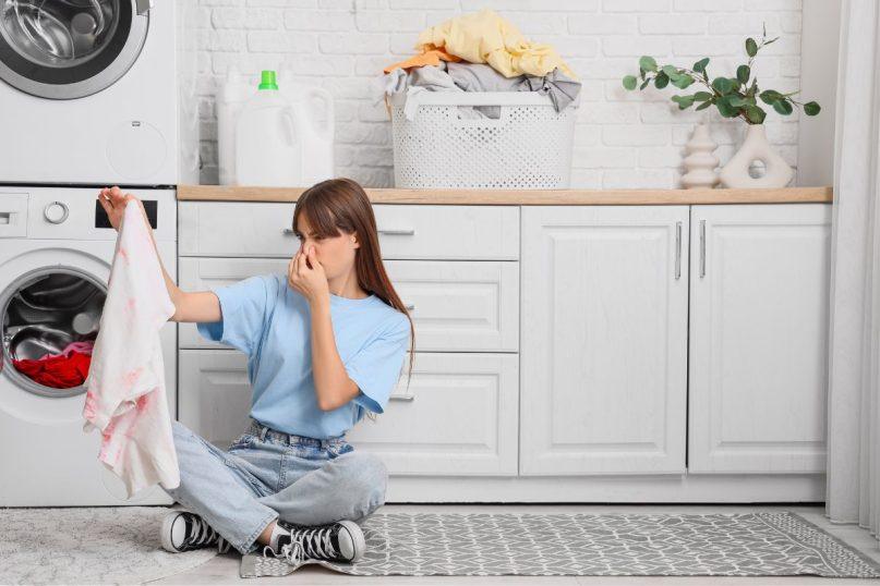 Kai grįžau iš atostogų, mano skalbimo mašina smirdėjo. Aš panaudojau 1 triuką ir problemos nebeliko
