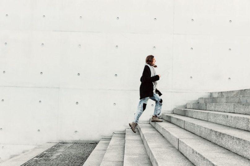 Kaip lipimas laiptais veikia moterų sveikatą