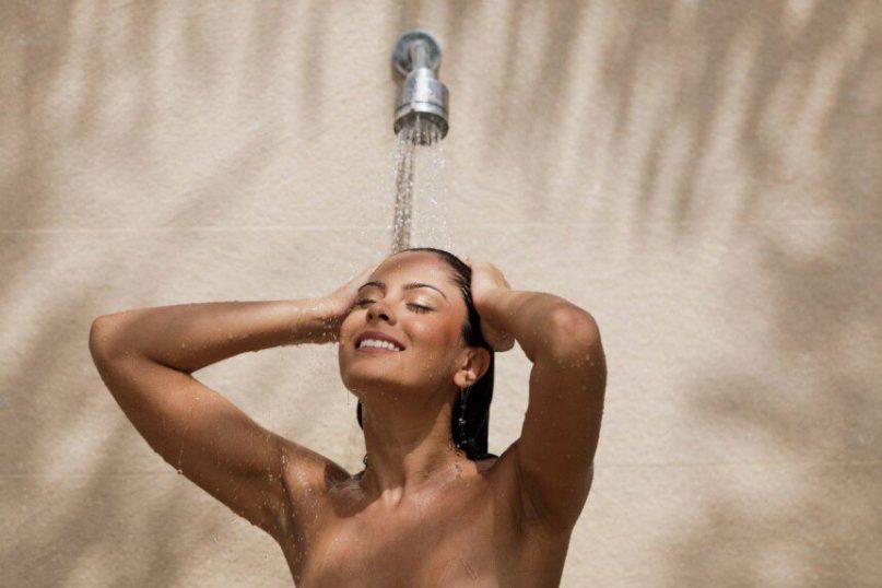 Kaip tinkamai prižiūrėti odą vasaros metu?