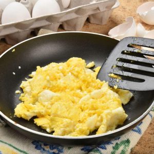 Kiaušinienė bus skanesnė, jei pridėsite 1 įprastą ingredientą