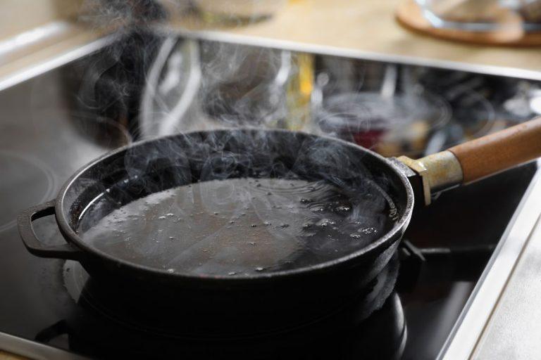 Kiek kartų galima kepti aliejuje pakartotinai?