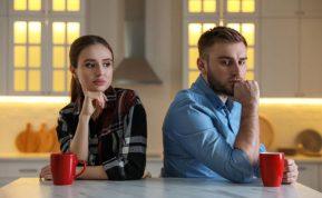 Kodėl jaučiamės vieniši net būdami santykiuose – ir kaip tai pakeisti?