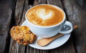 Kodėl rytinė kava – ne tik malonumas, bet ir dovana jūsų žarnynui