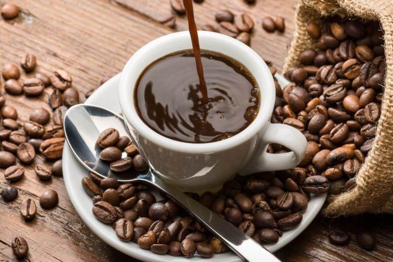 Kokius pavojus sveikatai kelia kava